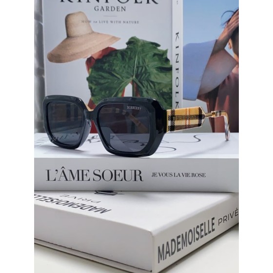 Burberry Black Square Sunglasses with Vintage Check Temples